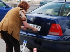 Koniec "szarpania" się z tablicami. Kierowcy czekali na ten projekt resortu