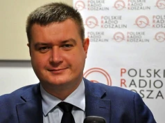 Poseł PiS był pijany? Tłumaczy się po incydencie w samolocie