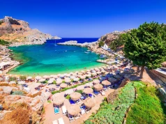 Wyspa, na której lato zaczyna się wcześniej 🏖️☀️RODOS 😍 Loty i hotel ze śniadaniami za 989 PLN 🥰