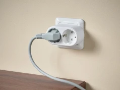 Za 8 złotych rozwiążesz problem z kablami. IKEA prezentuje nowy, budżetowy adapter KOPPLA.