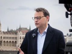 Nie tylko złotówki, ale też forinty. Marcin Romanowski pokazał majątek