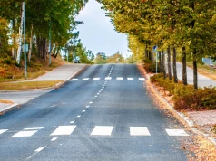 Zbanowali telefony na przejściach. I pieszym też się dostało