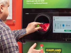 Śmietniki zamieniły się w „bankomaty”. Biedronka w Gdańsku już to odczuwa
