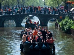Turyści w Amsterdamie przesadzili. Mieszkańcy miasta pójdą do sądu