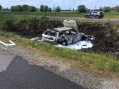 Auto spłonęło na S7 po kolizji