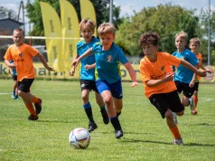 Młodzi piłkarze rywalizowali w Nędzy. InPost Cup pełen goli i sportowych emocji
