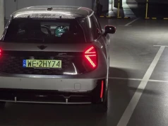 MINI John Cooper Works E to petarda, która potrafi zirytować. Ale i tak ma ten genialny klimat