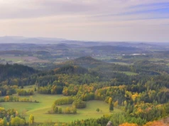 Malownicze widoki w Rudawach Janowickich. Przewodnik po paśmie górskim