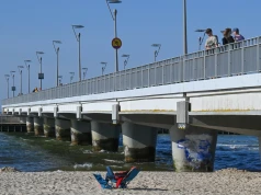 Molo w Kołobrzegu oblężone przez turystów. Władze miasta znalazły rozwiązanie
