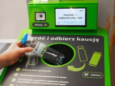 Automat zabrał puszkę i nie oddał kaucji. Żabka tłumaczy, co powinien zrobić klient