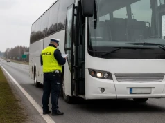 ZĄBKOWICE ŚLĄSKIE. Kierowca miał przewieźć dzieci na wycieczkę. Kontrola ujawniła alkohol