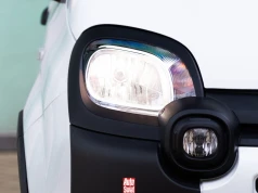 Debiutowały minimum 10 lat temu i wciąż są oferowane. W polskich salonach jest 12 takich aut