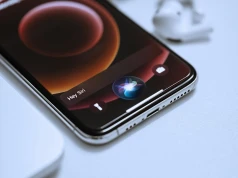 Apple odpala potężne AI. Nowa Siri zmieni Twojego iPhone’a nie do poznania