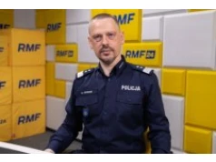 "17 do 20 tys. interwencji". Kto podejmuje decyzję o wejściu służb do mieszkania?
