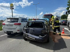 Zderzenie trzech aut na DK-1. Kierowcy muszą liczyć się z utrudnieniami!