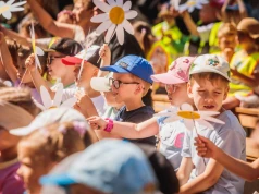Seniorzy dla dzieci w amfiteatrze (ZDJĘCIA)