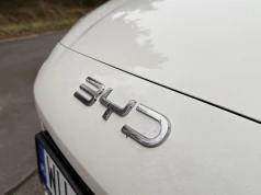 BYD odpalił pierwszą ładowarkę. Zostało mu jeszcze tylko 2999