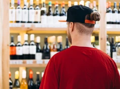 Domański dociska kolanem, ale pieniądze nie płyną. Oni naprawdę nie widzą, że system przestał działać?