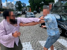 Atak na kierującego autem przewozu osób. Agresor użył pałki teleskopowej. Został zatrzymany