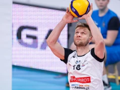 Wychowanek Kacper Gonciarz nadal będzie prowadził grę Czarnych Radom