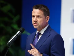 Trzaskowski ma problemy. Lewica przeciwko prezydentowi Warszawy