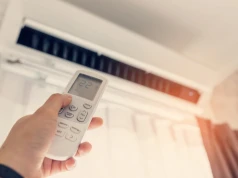 Zamontował klimatyzację, właśnie dostał rachunek. Tyle kosztuje godzina chłodzenia