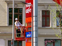 Drogie paliwo. OPEC+ rzuca koło ratunkowe Warszawie