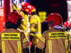 Pożar w bloku przy ul. Dambonia w Opolu. Trzy osoby w szpitalu