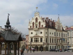 Urząd Miasta Rzeszowa prowadzi nabór na 3 stanowiska – praca w administracji