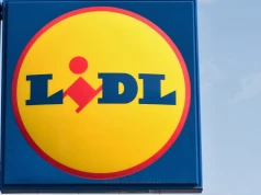 Te klapki ze skórzaną wkładką wyglądają jak Birkenstock lub Lasocki. Lidl ma je za 39,99 zł