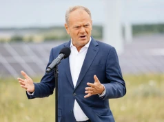 2403 zł dla każdego, ale to oznacza likwidację 800 plus. Zapadła już decyzja