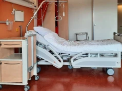 Rzecznik Praw Pacjenta: zakłady opieki długoterminowej nie mogą ograniczać przepustek pacjentów