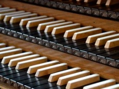 Raków: Koncert muzyki kameralnej Trio Kontrasty w Sanktuarium Matki Bożej Cudownej Przemiany w Rakowie w sobotę