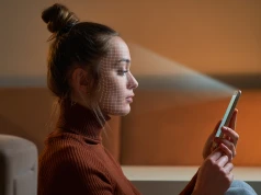 AI-aktorka Tilly Norwood zagra w pierwszym pełnometrażowym filmie mimo sprzeciwu Hollywood