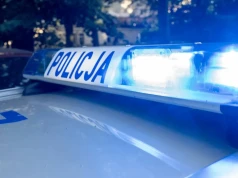 Śmiertelny wypadek na Mazowszu. Samochód zderzył się z lokomotywą