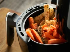 Air fryer pewnie jest też w twojej kuchni. Ulubiony sprzęt Polaków pod lupą UE