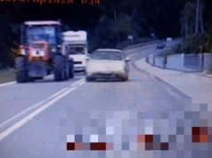 Jechał prosto na czołówkę z radiowozem. Policja nie miała litości