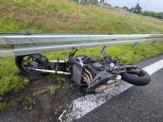 Wypadek motocyklisty na autostradzie