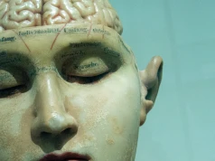 Gdy mózg nie zmyje toksyn, pojawiają się omamy? Niezwykłe odkrycie neurobiologów!