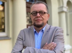 Posłanka Bodnar nie mogła mieć tuńczyka w puszce, bo mężowi to źle się kojarzy. A Mateusz Morawiecki jednak „oszalał”