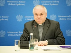 „Jeśli Pan Bóg pomoże”. Kościół też stawia na fotowoltaikę i pompy ciepła