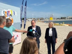Na plaży zostaw tylko ślady stóp