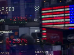 Akcje chipów pociągnęły Nasdaq w dół