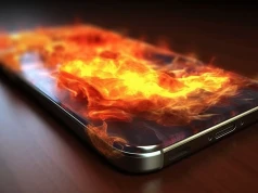 Wymazanie treści własnego telefonu to „zniszczenie własności rządowej”, twierdzi akt oskarżenia
