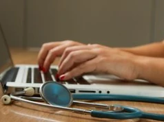 Lekarze nie chcą tak pracować. NFZ znalazł zachętę