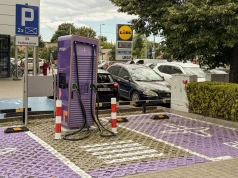 Nowa stacja ładowania elektryków na S8 w Nadarzynie