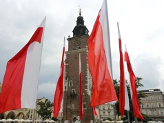 Kraków wywiesza flagi na święta i rocznice. Ile to kosztuje?
