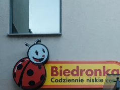 Biedronka z promocją roku. Odbierz powerbank za 1 zł