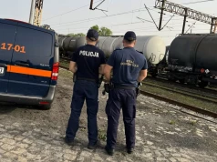 Atak na funkcjonariusza w pociągu i kierowca z zakazem