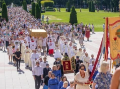 Nie tylko Polacy. Wśród pielgrzymów w Licheniu byli także amerykańscy żołnierze